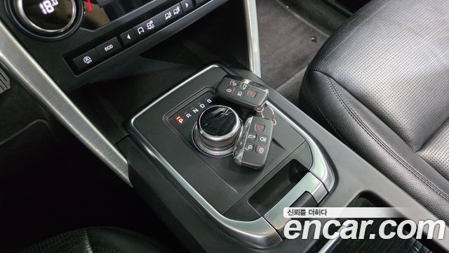 Land Rover Discovery Sport 2.0 TD4 SE (150PS) 2018 — фото 9