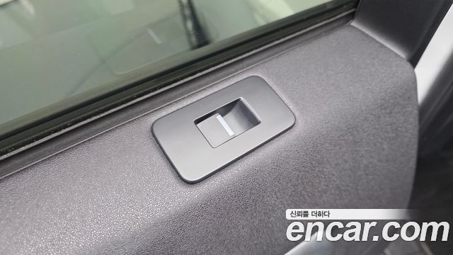 Land Rover Discovery Sport 2.0 TD4 SE (150PS) 2018 — фото 35