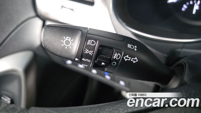 Hyundai Santa Fe The Prime Diesel 2.0 4WD Value Plus 2018 — фото 29