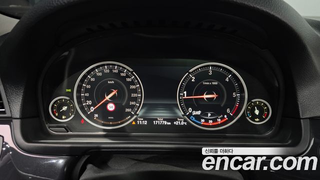 BMW 5 Series (F10) 520d xDrive 2014 — фото 8