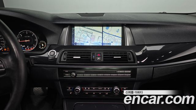 BMW 5 Series (F10) 520d xDrive 2014 — фото 13