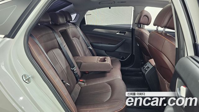 Hyundai Sonata (LF) 2.0 Care+ 2017 — фото 12