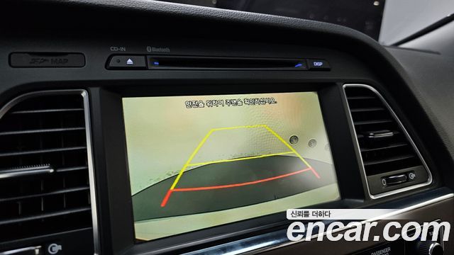 Hyundai Sonata (LF) 2.0 Care+ 2017 — фото 15