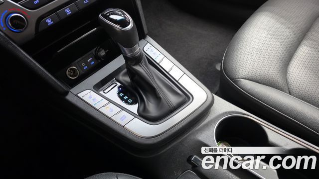 Hyundai Avante (AD) 1.6 GDI Smart 2018 — фото 9