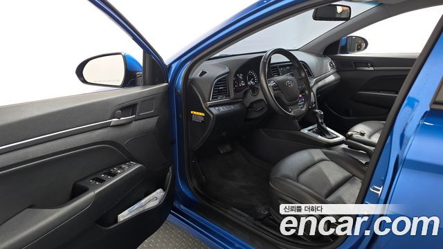 Hyundai Avante (AD) 1.6 GDI Smart 2018 — фото 10