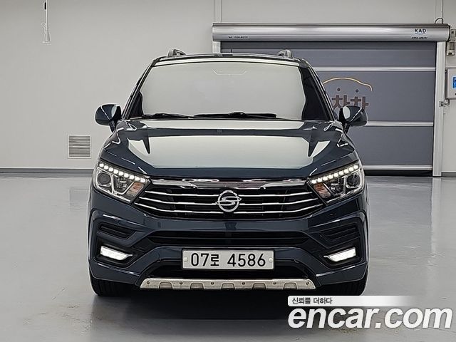 KG Mobility (SsangYong) Korando Turismo 4WD Extreme Sport 9-Seater 2019 — фото 2
