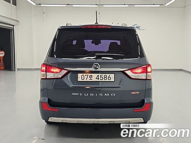 KG Mobility (SsangYong) Korando Turismo 4WD Extreme Sport 9-Seater 2019 — фото 3