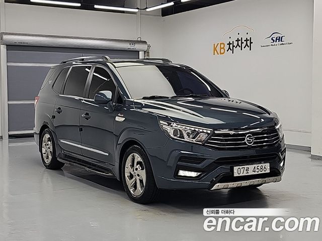 KG Mobility (SsangYong) Korando Turismo 4WD Extreme Sport 9-Seater 2019 — фото 4