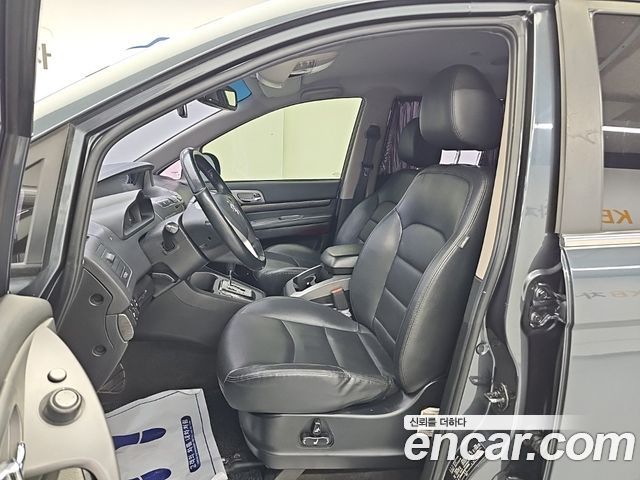 KG Mobility (SsangYong) Korando Turismo 4WD Extreme Sport 9-Seater 2019 — фото 15