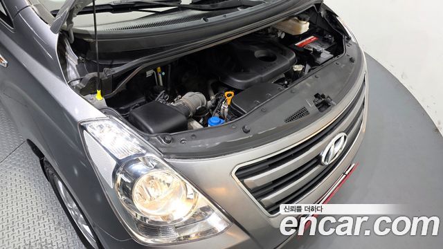 Hyundai Grand Starex 3-Seater VAN Smart 2018 — фото 6