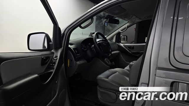 Hyundai Grand Starex 3-Seater VAN Smart 2018 — фото 10