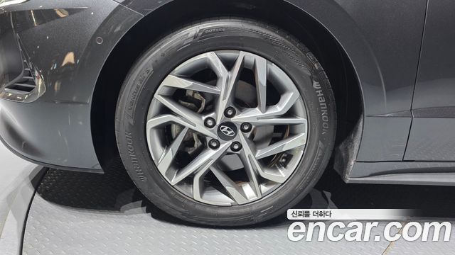 Hyundai Sonata (DN8) 2.0 Premium Family 2020 — фото 5