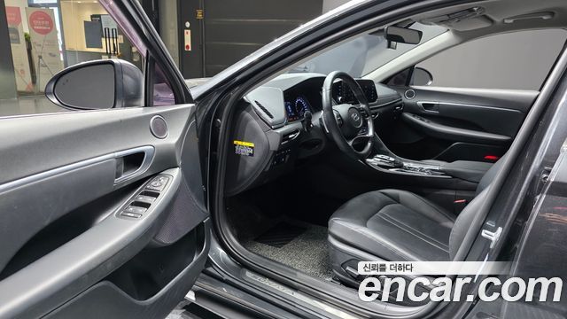 Hyundai Sonata (DN8) 2.0 Premium Family 2020 — фото 10
