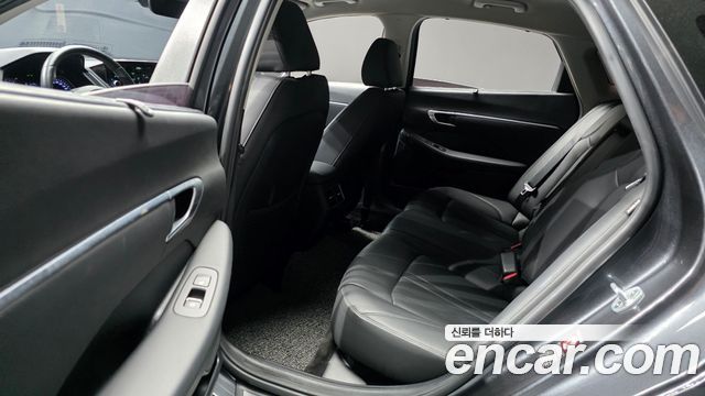 Hyundai Sonata (DN8) 2.0 Premium Family 2020 — фото 12