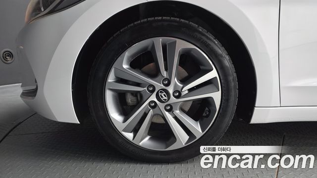 Hyundai Avante (AD) 1.6 GDI Value Plus 2017 — фото 5