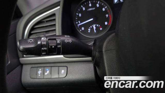 Hyundai Avante (AD) 1.6 GDI Value Plus 2017 — фото 23