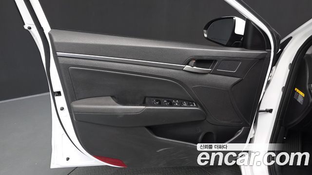 Hyundai Avante (AD) 1.6 GDI Value Plus 2017 — фото 30