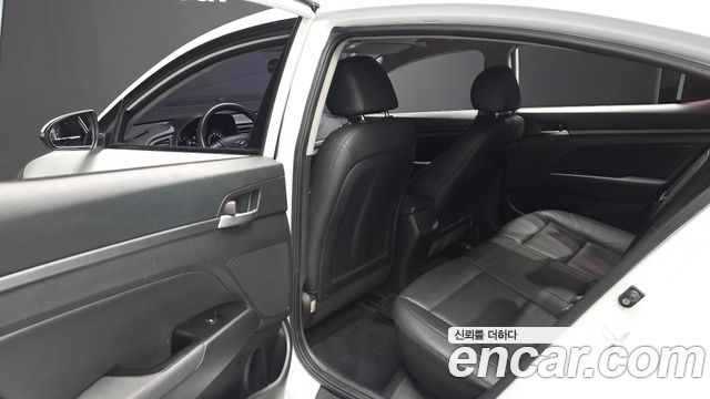 Hyundai Avante (AD) 1.6 GDI Value Plus 2017 — фото 32