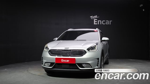 Kia Niro Noblesse 2018 — фото 3