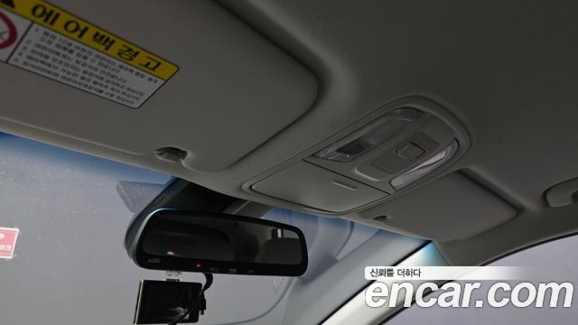 Kia Niro Noblesse 2018 — фото 18