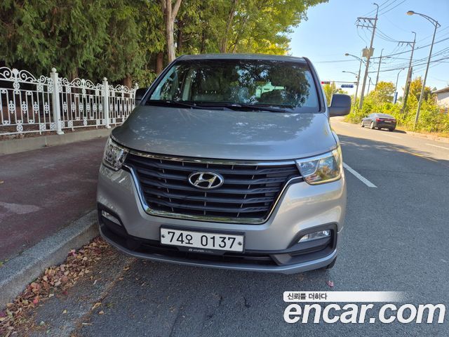 Hyundai Grand Starex 4WD Wagon 12-Seater Smart 2020 — фото 2