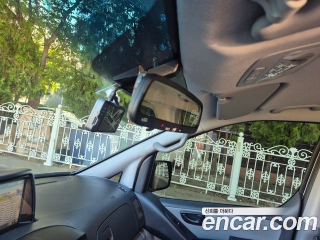 Hyundai Grand Starex 4WD Wagon 12-Seater Smart 2020 — фото 13