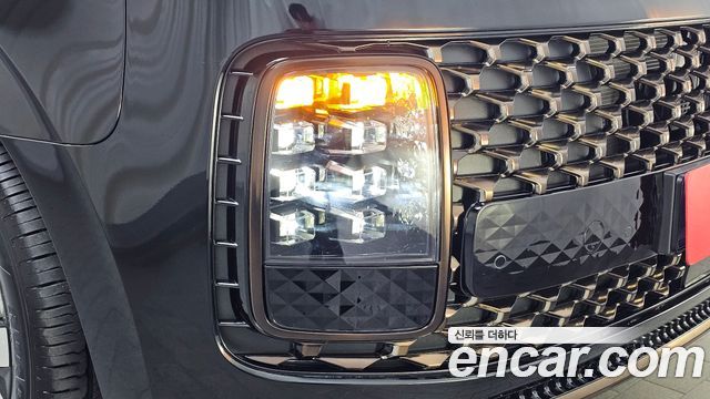Hyundai Staria HEV 1.6 Lounge 7-Seater Inspiration 2025 — фото 22