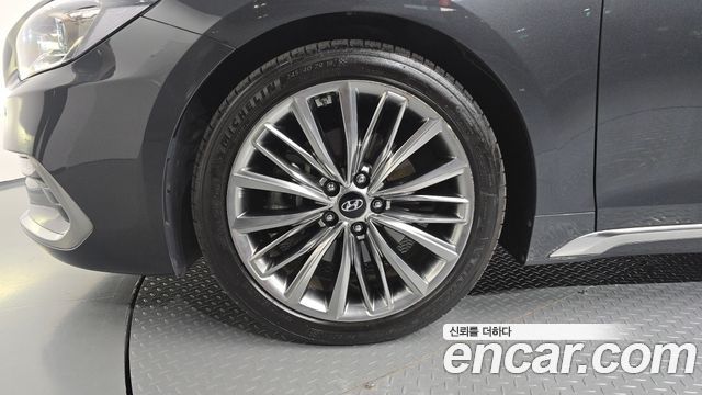 Hyundai Grandeur (IG) 3.0 Exclusive Special 2018 — фото 5