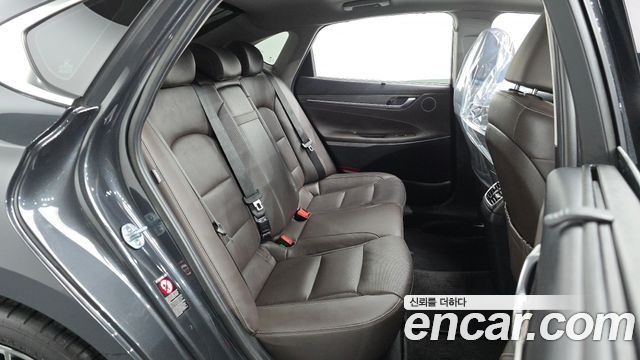 Hyundai Grandeur (IG) 3.0 Exclusive Special 2018 — фото 11
