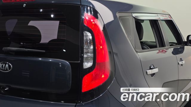 Kia Soul 1.6 GDi Prestige 2015 — фото 23
