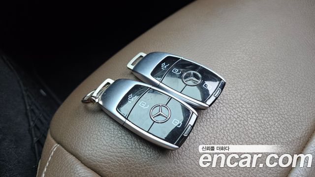 Mercedes-Benz E-Class (W213) E220d Avantgarde 2017 — фото 15