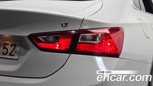 Chevrolet Malibu 2.0 Turbo LT Permium 2018 — фото 23