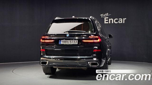 BMW X7 (G07) xDrive 40i M Sport 6STR 2024 — фото 4