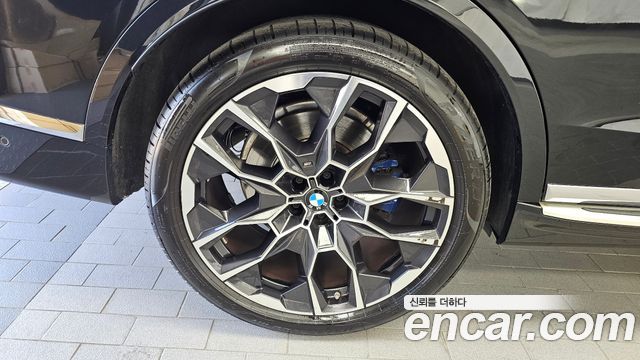 BMW X7 (G07) xDrive 40i M Sport 6STR 2024 — фото 5