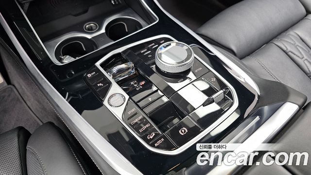 BMW X7 (G07) xDrive 40i M Sport 6STR 2024 — фото 9