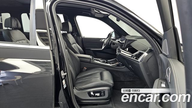 BMW X7 (G07) xDrive 40i M Sport 6STR 2024 — фото 15