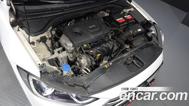 Hyundai Avante (AD) 1.6 GDI Smart Special 2016 — фото 6