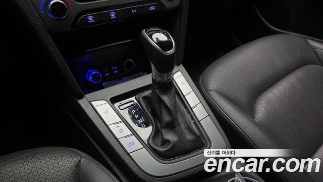 Hyundai Avante (AD) 1.6 GDI Smart Special 2016 — фото 9