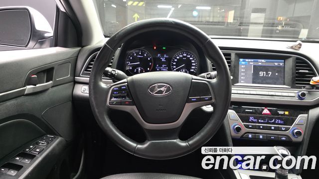 Hyundai Avante (AD) 1.6 GDI Smart Special 2016 — фото 13