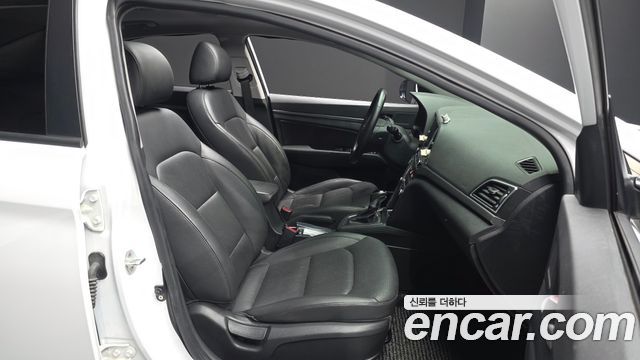 Hyundai Avante (AD) 1.6 GDI Smart Special 2016 — фото 26