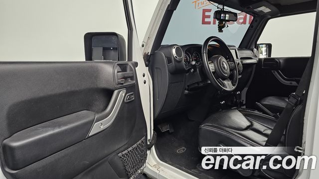 Jeep Wrangler (JK) 3.6 Sahara 4Door 2016 — фото 10