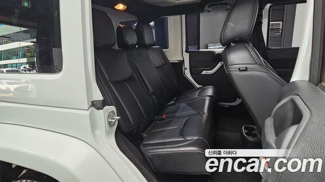 Jeep Wrangler (JK) 3.6 Sahara 4Door 2016 — фото 12