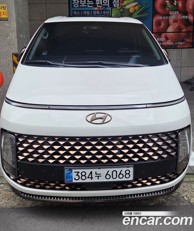 Hyundai Staria Lounge 9-Seater Prestige 2022 — фото 3