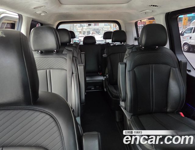 Hyundai Staria Lounge 9-Seater Prestige 2022 — фото 7