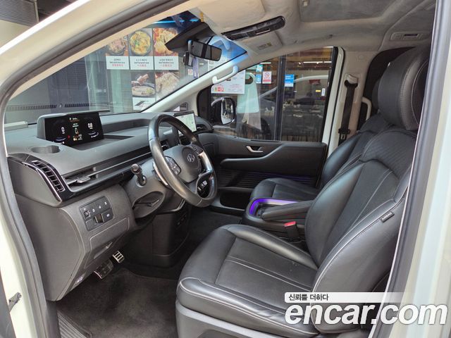 Hyundai Staria Lounge 9-Seater Prestige 2022 — фото 15