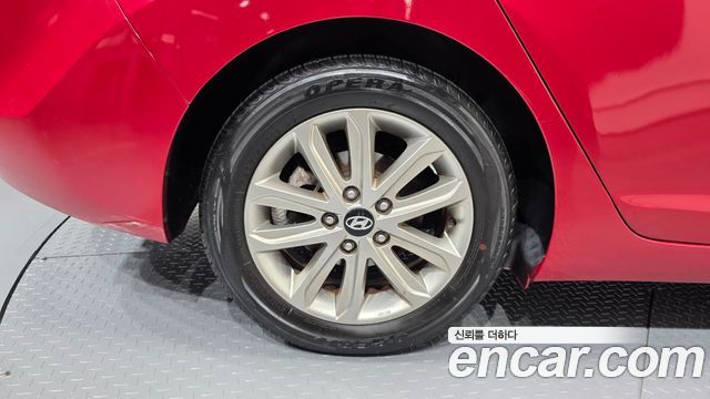 Hyundai Avante 1.6 GDi Modern Standard 2014 — фото 5