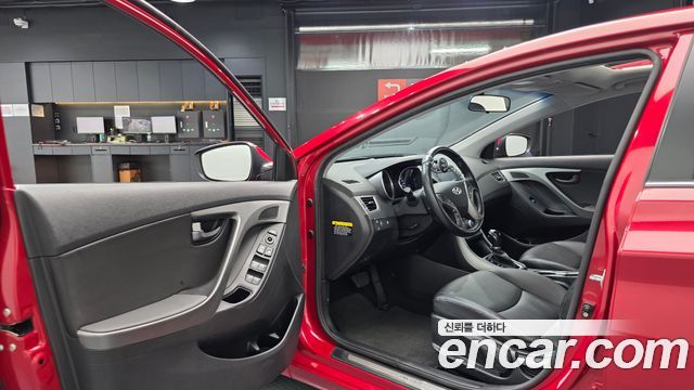 Hyundai Avante 1.6 GDi Modern Standard 2014 — фото 10