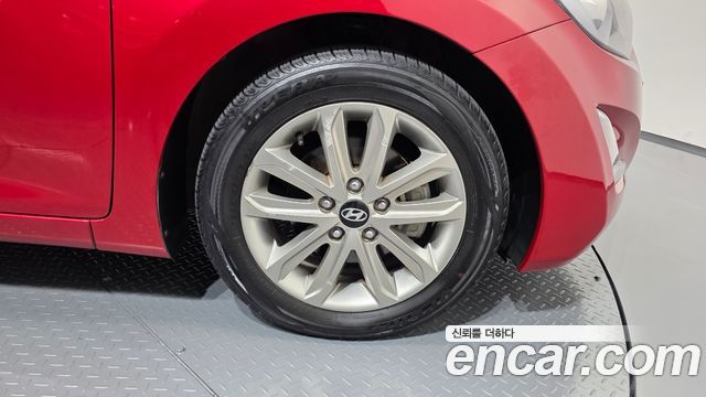 Hyundai Avante 1.6 GDi Modern Standard 2014 — фото 21