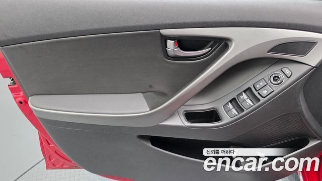 Hyundai Avante 1.6 GDi Modern Standard 2014 — фото 24
