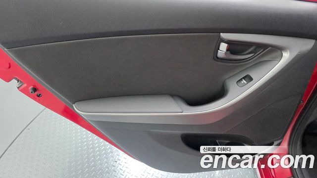 Hyundai Avante 1.6 GDi Modern Standard 2014 — фото 25